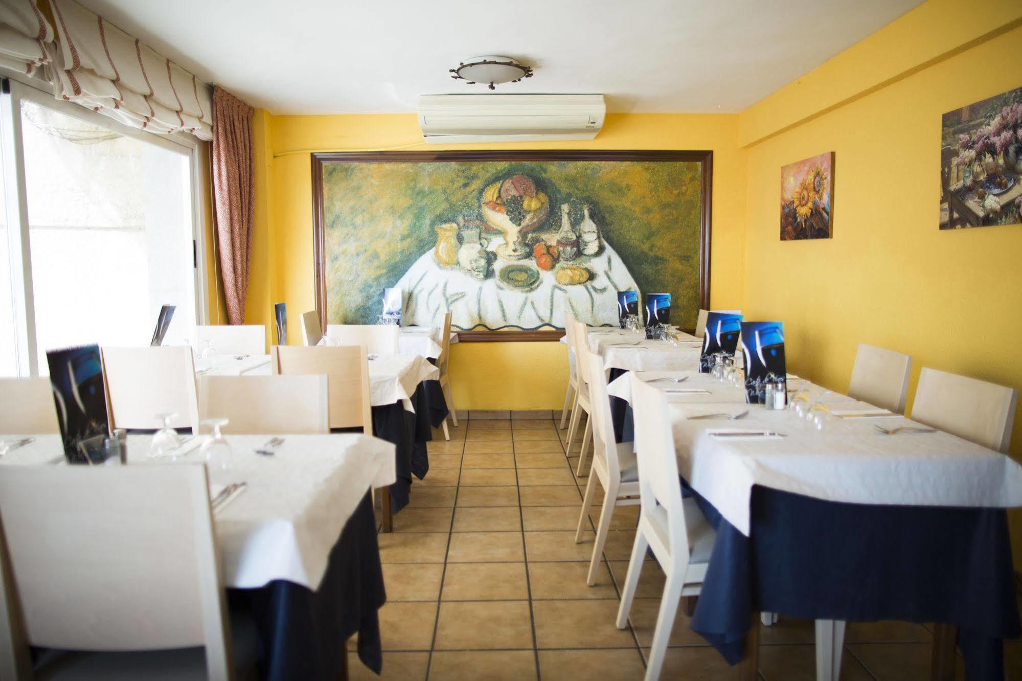 Hotel Flats Friends Mar Blau (adults Only) 2*